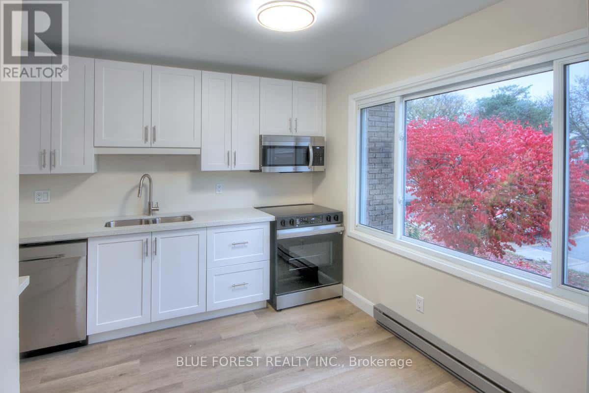 100 - 690 LITTLE GREY STREET — London East (East L), Ontario - Photo 5 of 28