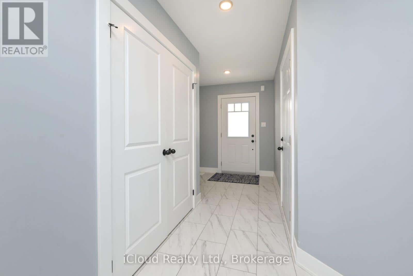 18 WEBB STREET — East Luther Grand Valley (Grand Valley), Ontario - Photo 3 of 23