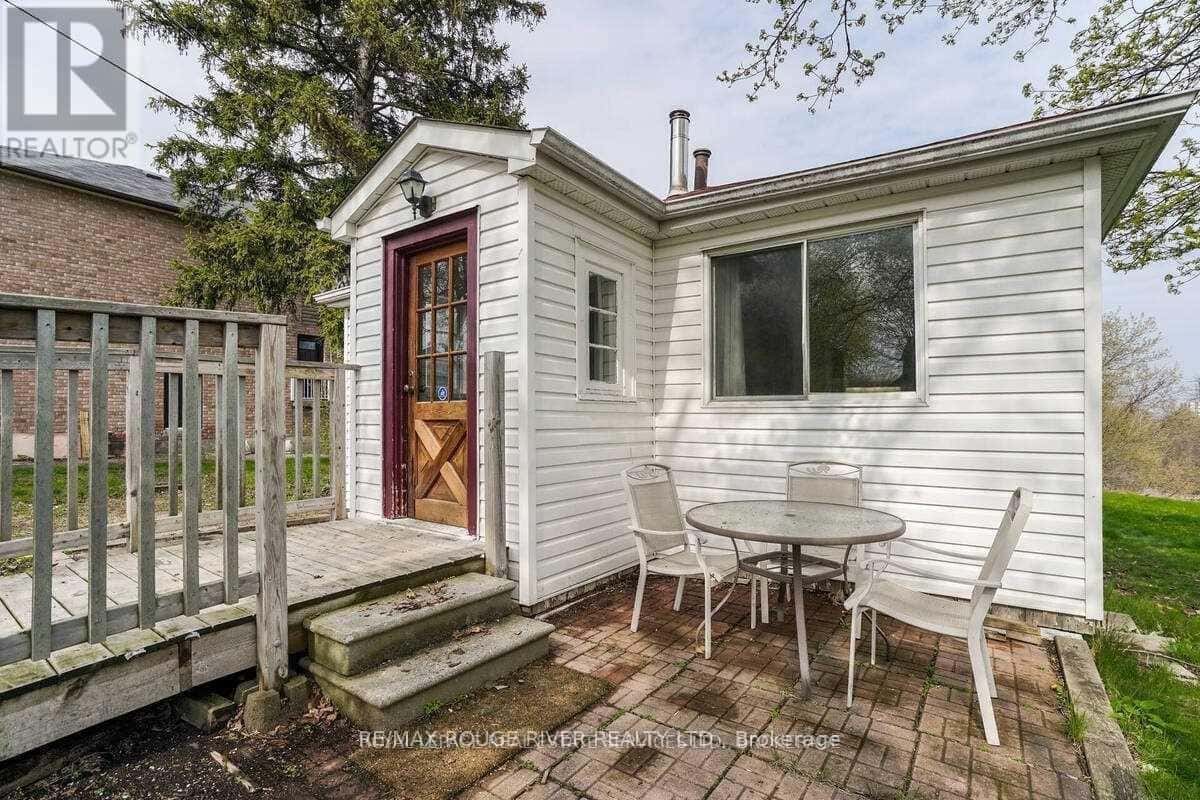 1725 SPRUCE HILL ROAD — Pickering (Dunbarton), Ontario - Photo 3 of 17