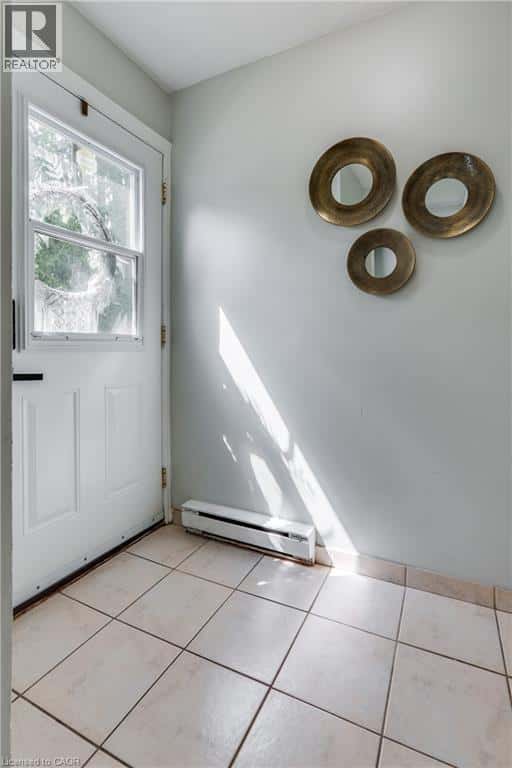 271 THAMES Street Unit# 19 — Ingersoll, Ontario - Photo 4 of 39