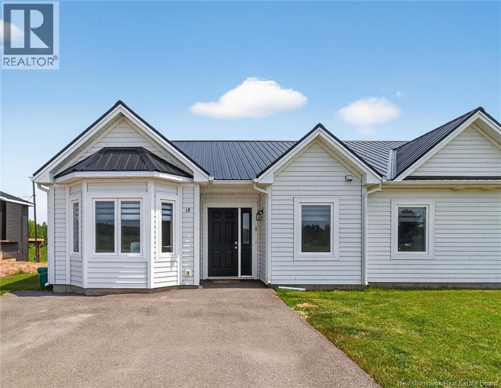 19 Braam Crescent — Hillsborough, New Brunswick - Main photo