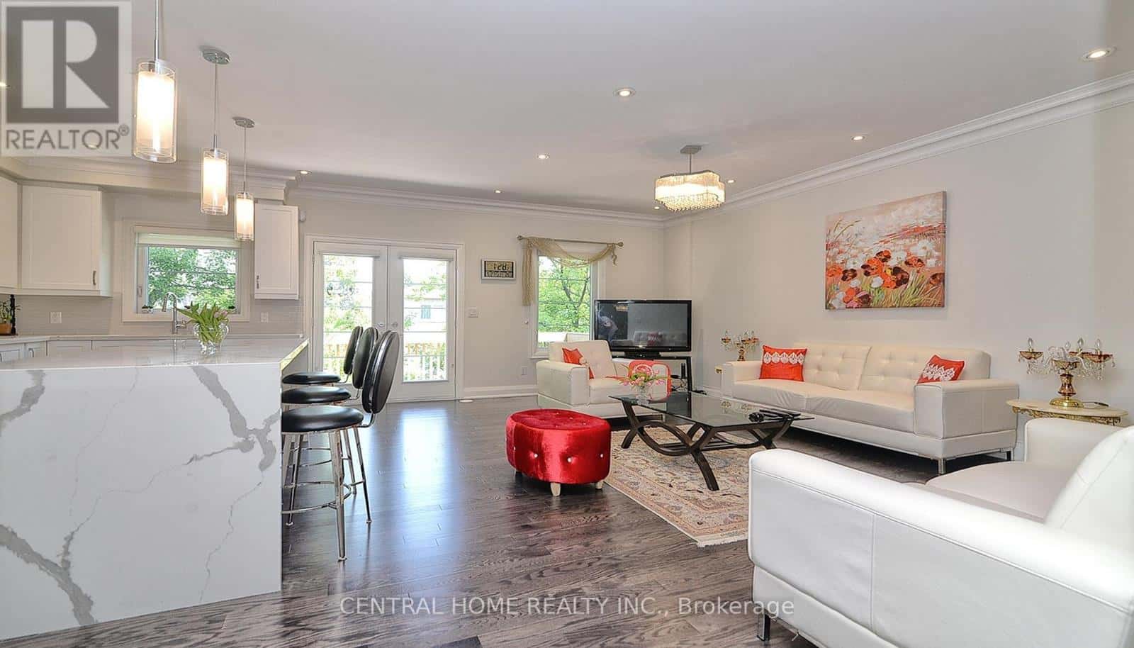 47 DIVON LANE — Richmond Hill (Bayview Hill), Ontario - Photo 2 of 25