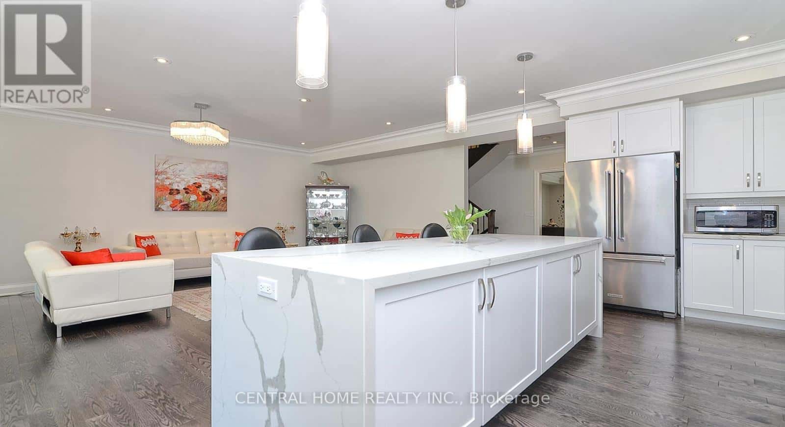 47 DIVON LANE — Richmond Hill (Bayview Hill), Ontario - Photo 5 of 25