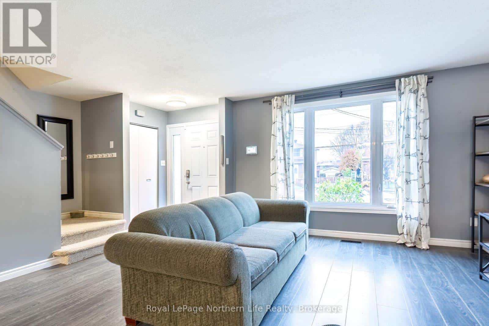 110 MARSHALL PARK DRIVE — North Bay (Ferris), Ontario - Photo 5 of 38