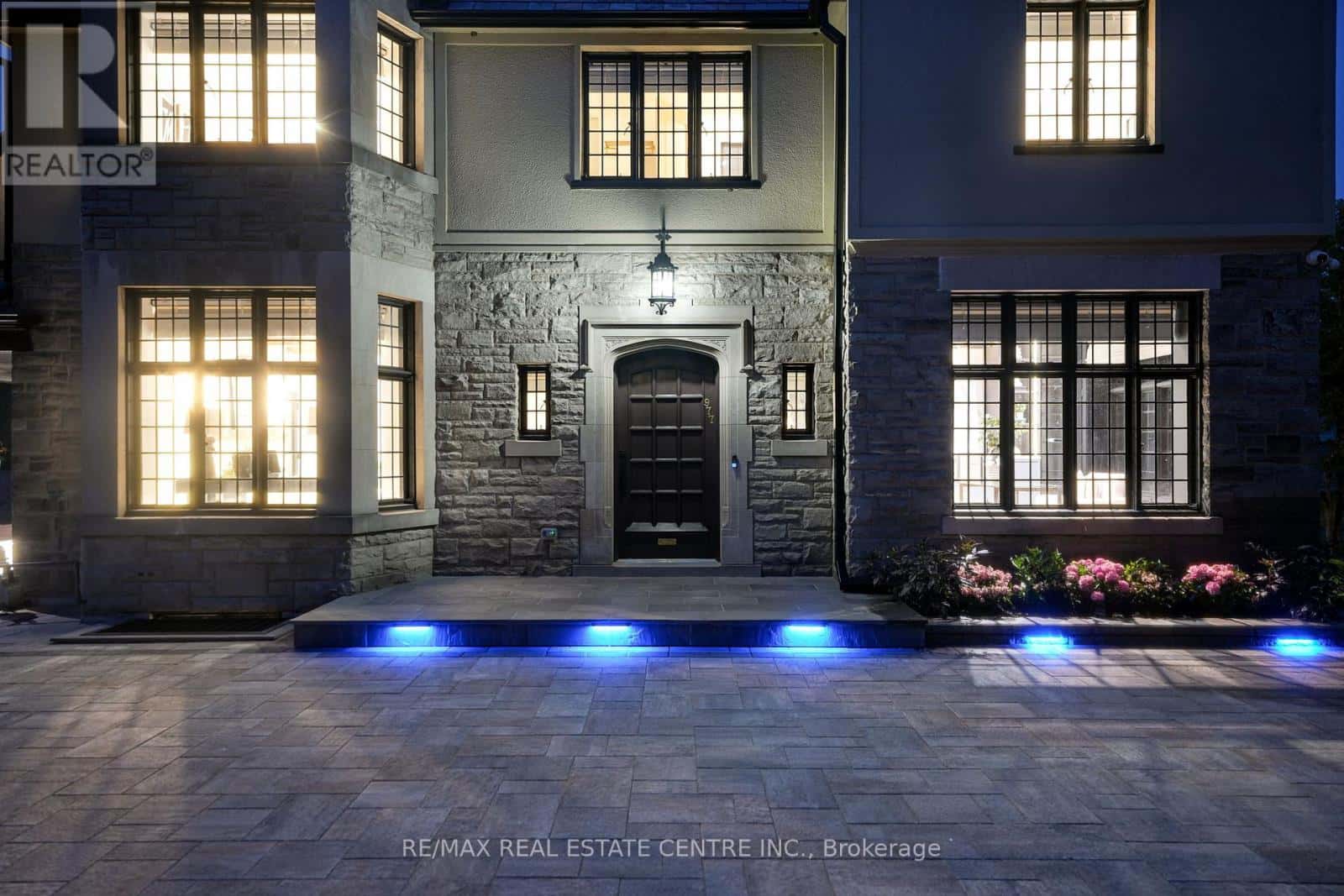 977 UNSWORTH AVENUE — Burlington (Bayview), Ontario - Photo 3 of 47