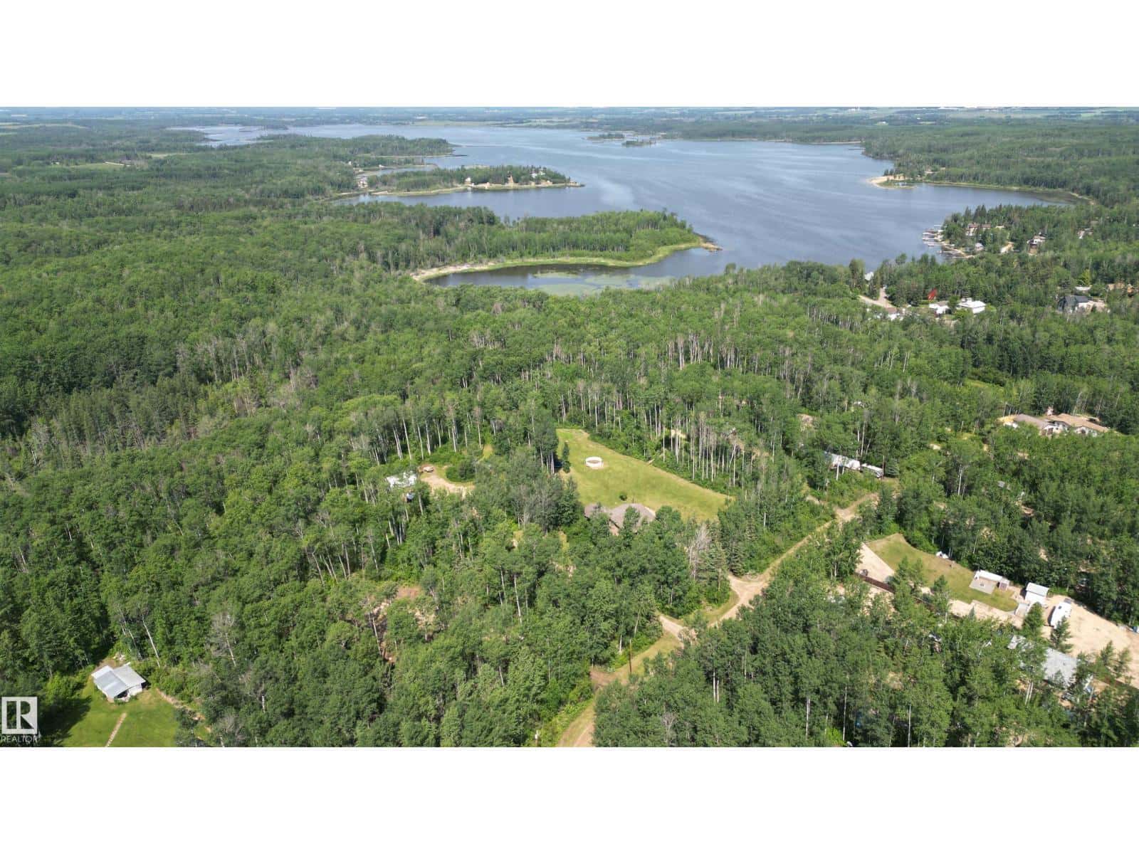 17, 59316 Rge Rd 54 — Rural Barrhead County, Alberta - Photo 3 of 12