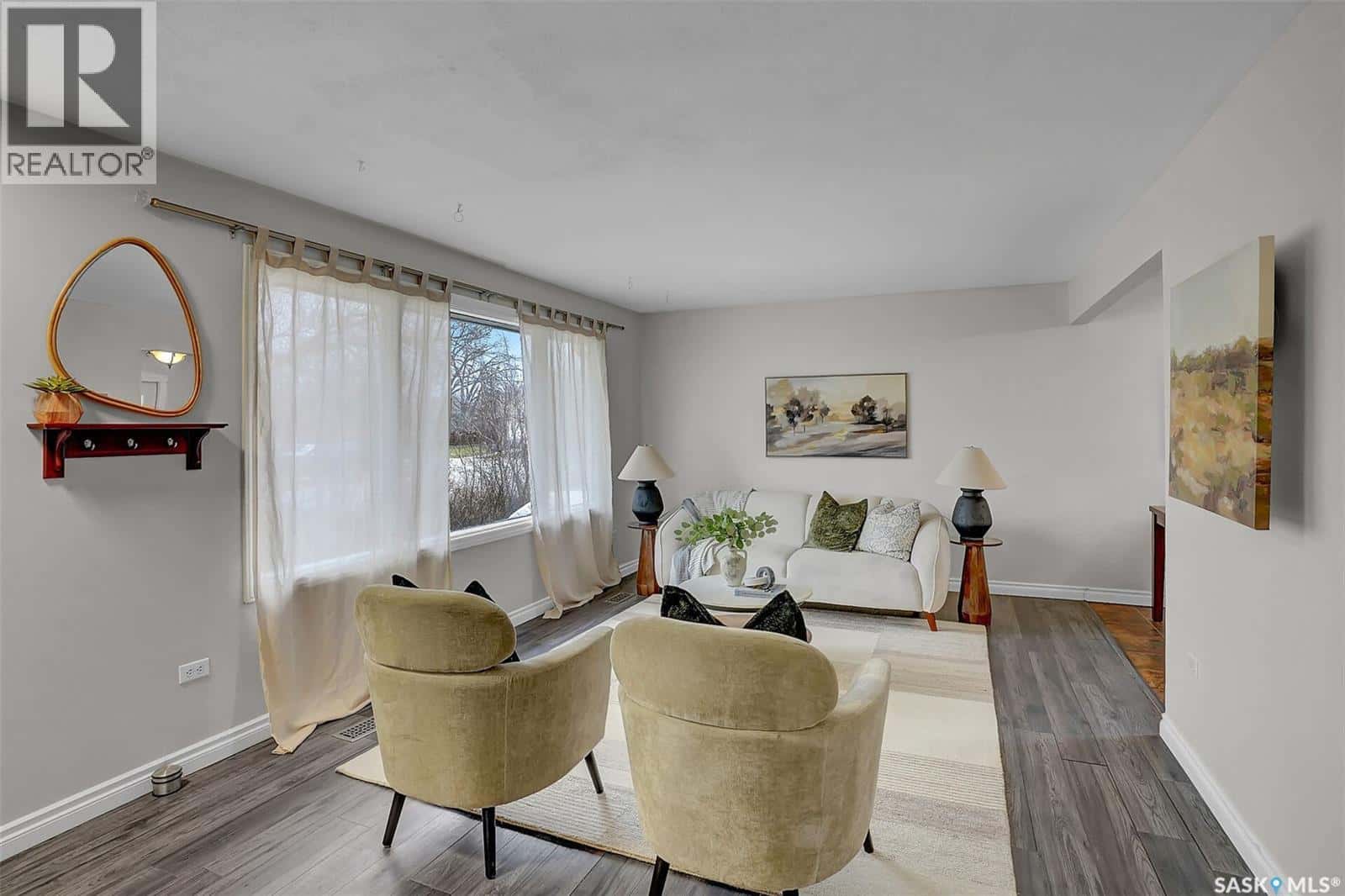 185 2nd AVENUE — Lumsden, Saskatchewan - Photo 5 of 50