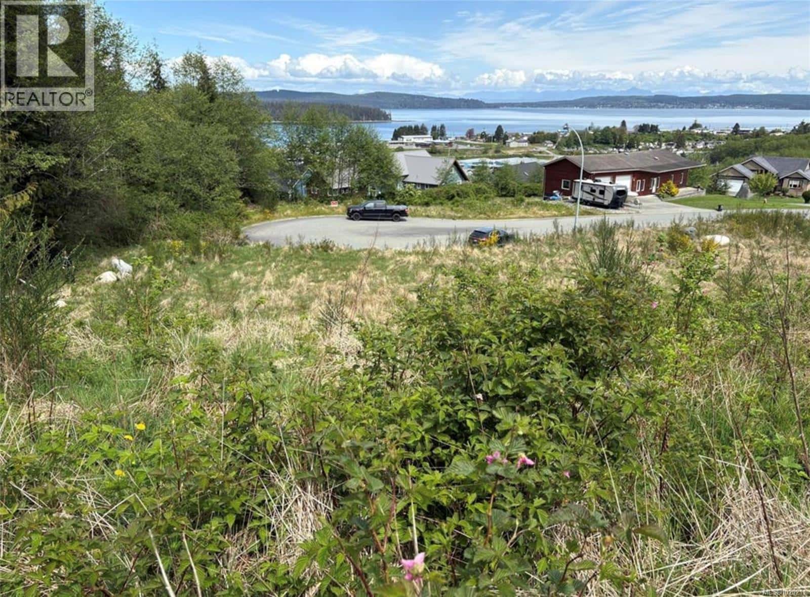 1857 Jensen Pl — Port McNeill, British Columbia - Photo 2 of 3