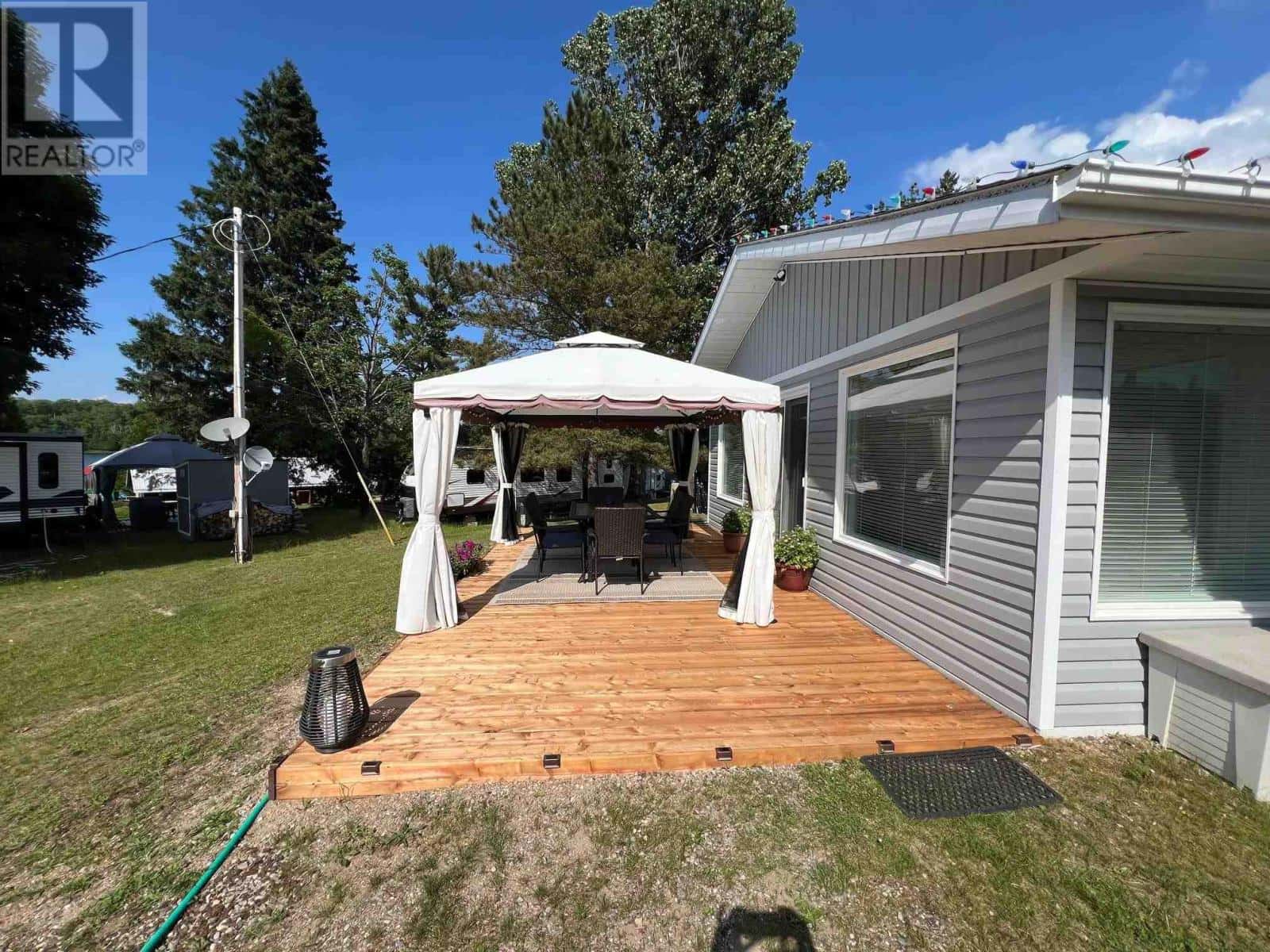 2233 Hilton RD — HILTON BEACH, Ontario - Photo 2 of 50