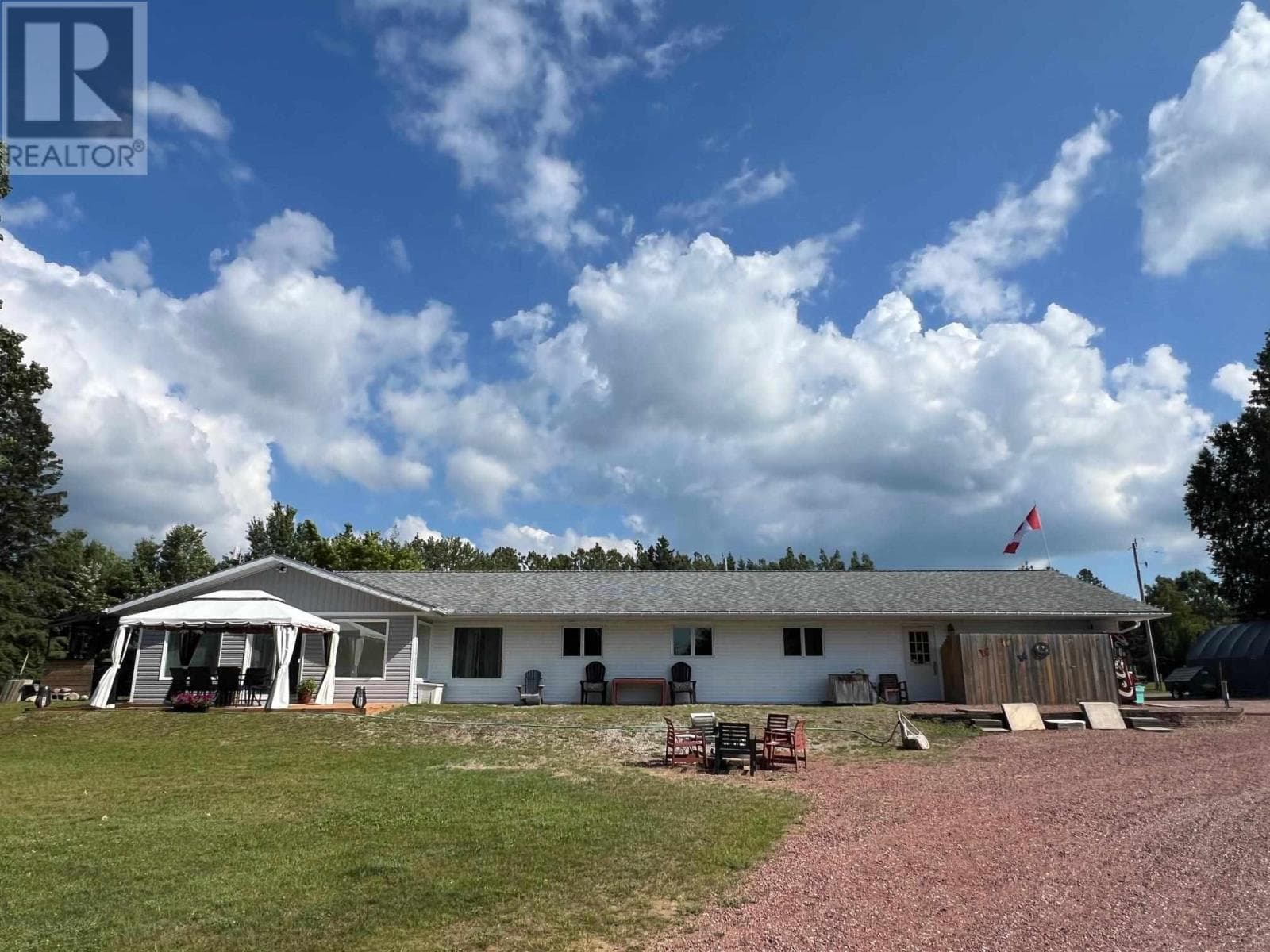 2233 Hilton RD — HILTON BEACH, Ontario - Main photo