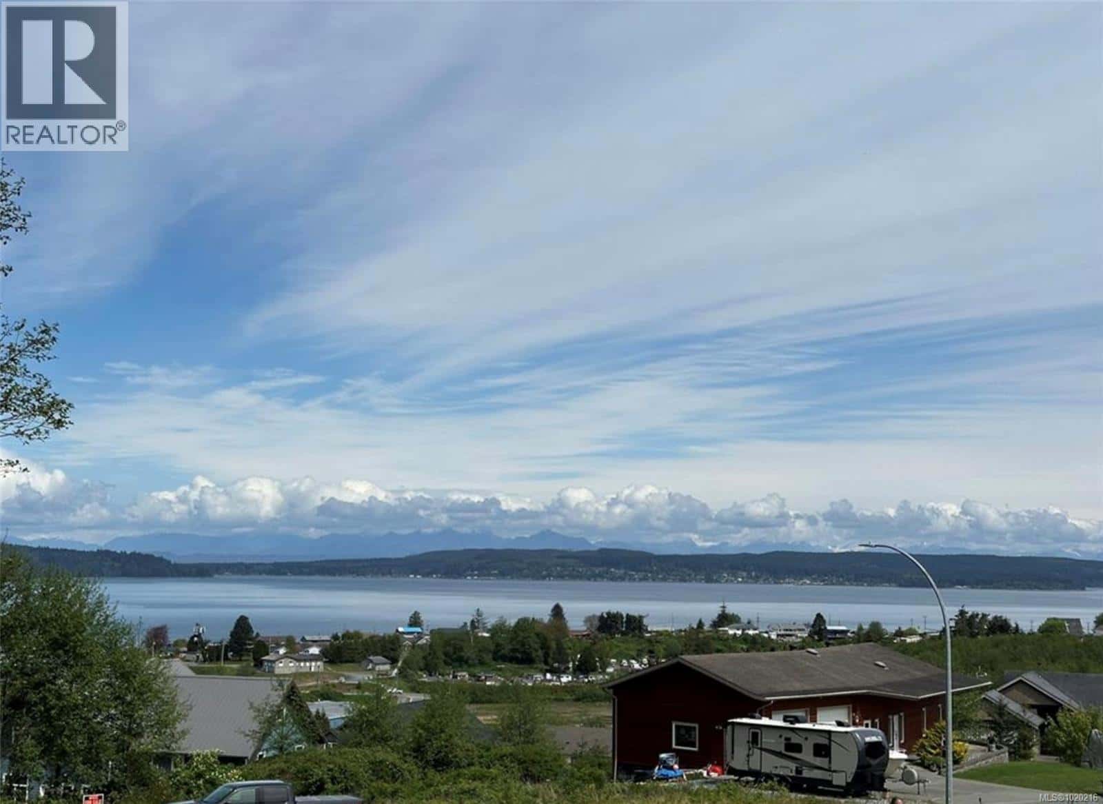 1871 Jensen Pl — Port McNeill, British Columbia - Photo 2 of 4