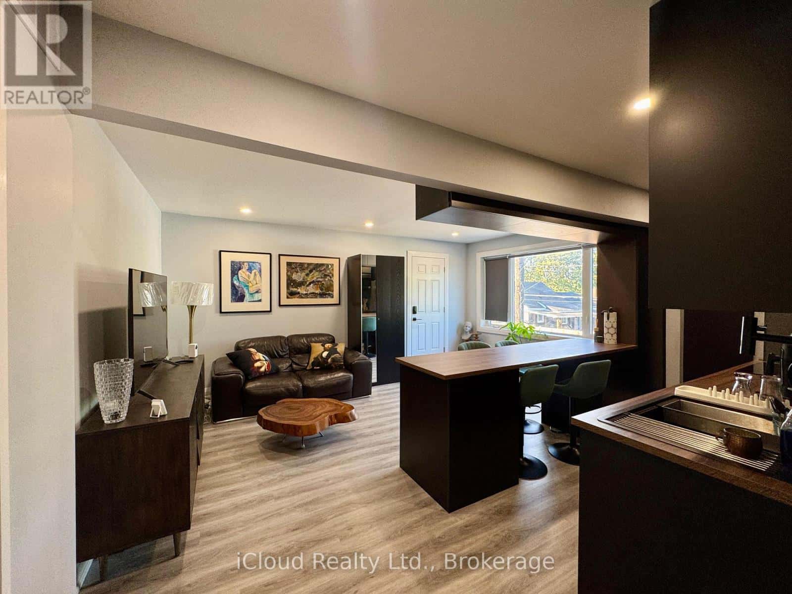 78 MELVIN AVENUE — Hamilton (Normanhurst), Ontario - Photo 2 of 13