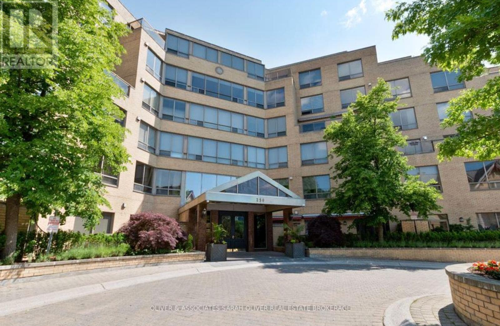 210 - 250 SYDENHAM STREET — London East (East B), Ontario - Main photo