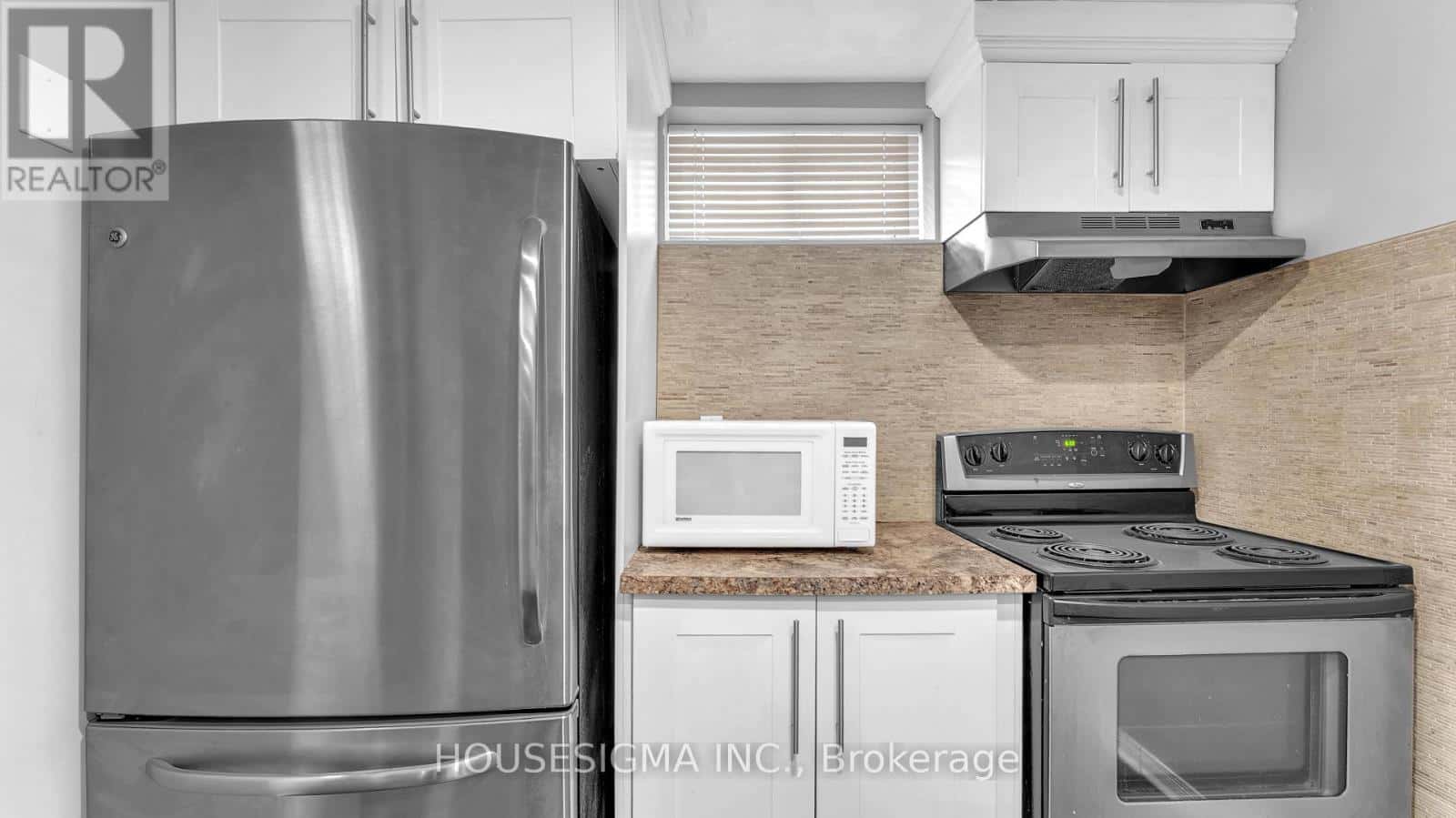 LOWER - 66 GRAND AVENUE — London South (South N), Ontario - Photo 5 of 20