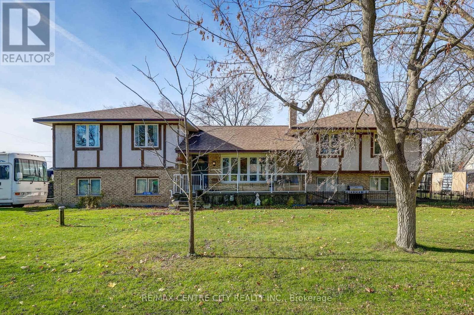 11709 TRACEY STREET — Malahide (Springfield), Ontario - Main photo