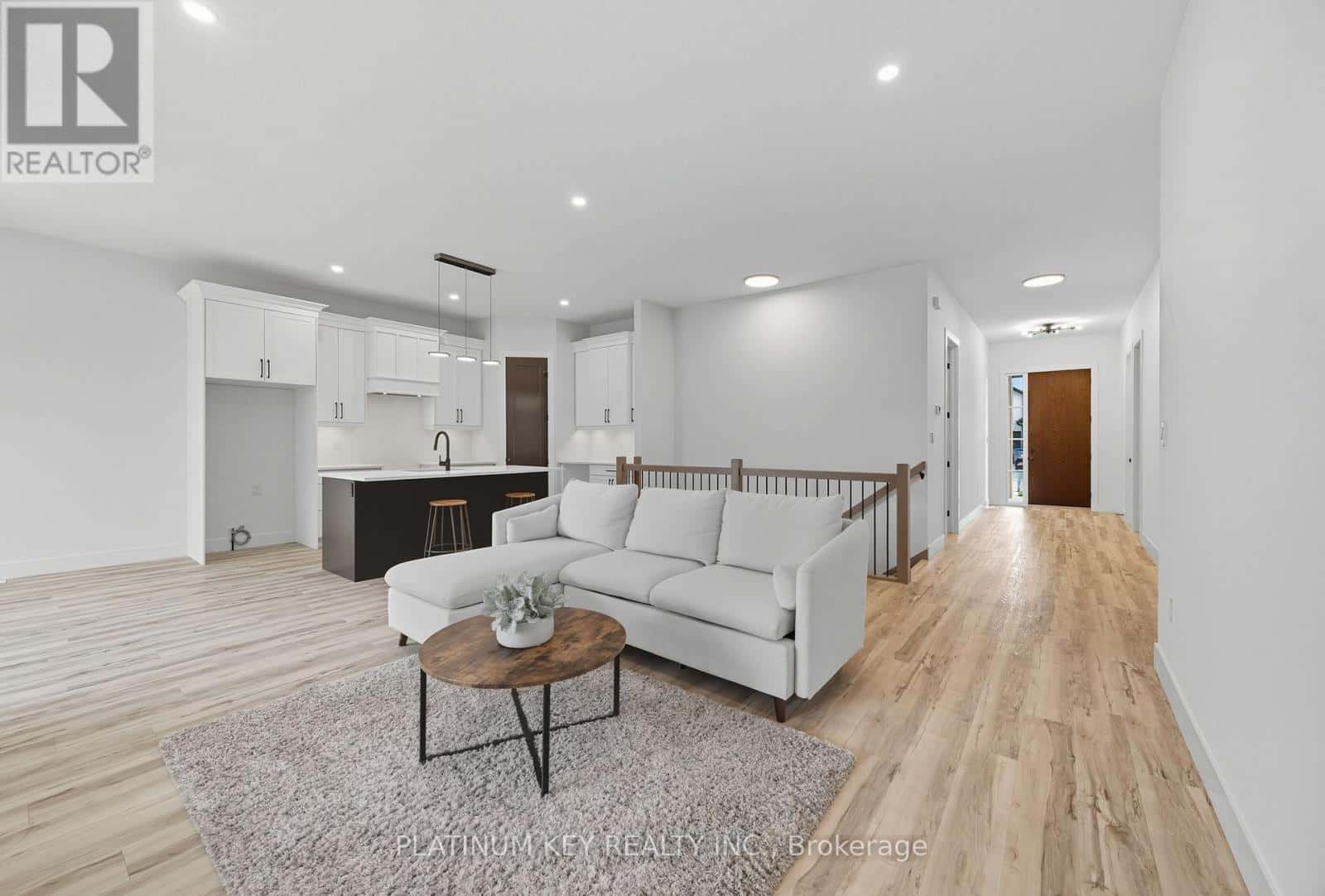 32 BRISCOE CRESCENT — Strathroy-Caradoc (NE), Ontario - Photo 4 of 46