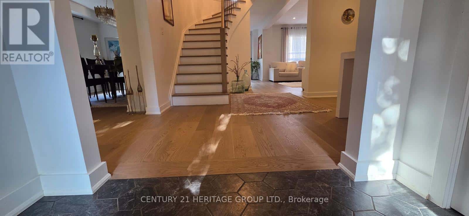 337 CARRUTHERS AVENUE — Newmarket (Summerhill Estates), Ontario - Photo 2 of 34