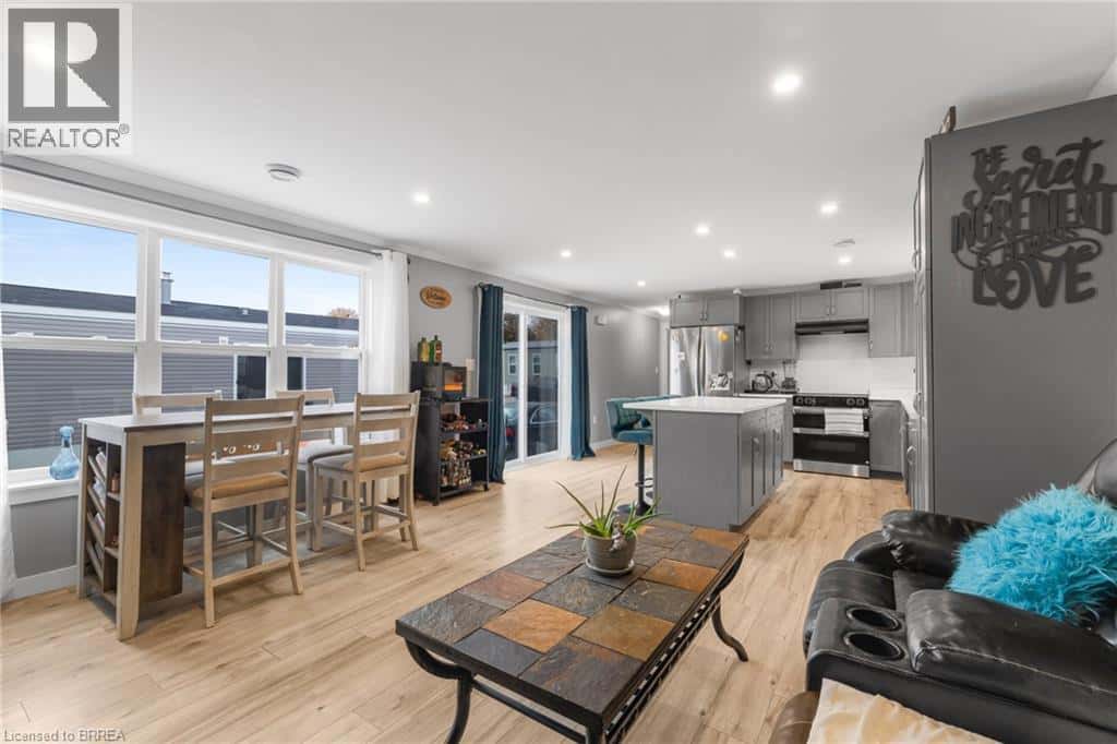 99 FOURTH CONCESSION Road Unit# 715 — Burford, Ontario - Photo 4 of 19