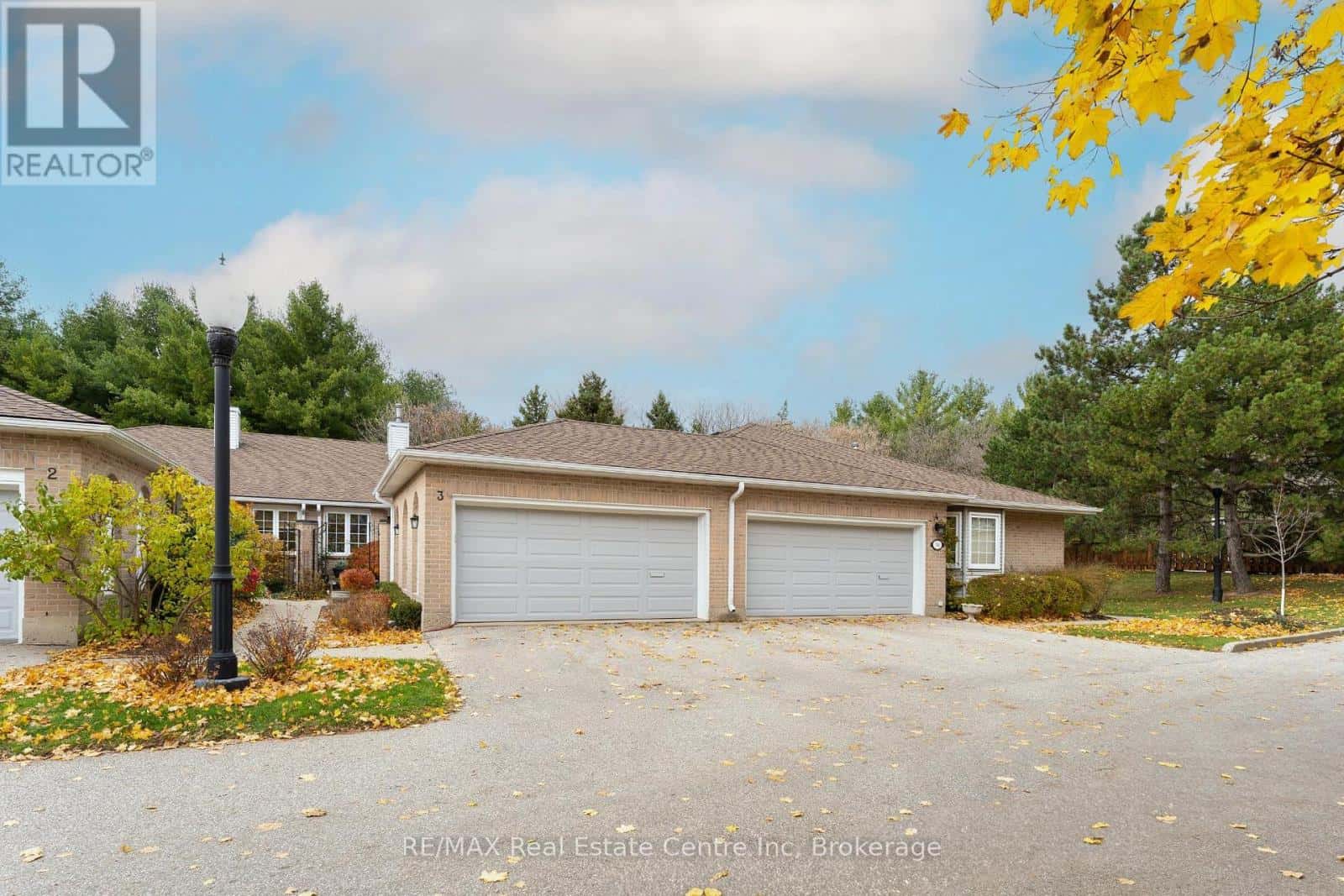 94 WOODLAWN Road East 3