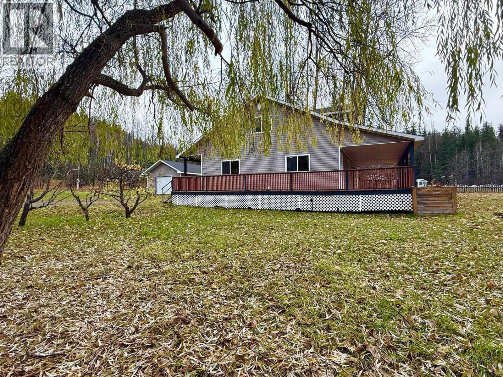 6017 CEDAR CREEK ROAD — Horsefly, British Columbia - Photo 3 of 38