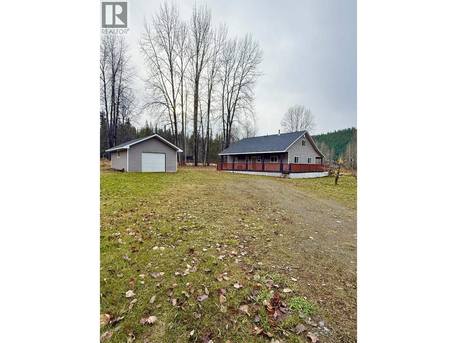 6017 CEDAR CREEK ROAD — Horsefly, British Columbia - Main photo