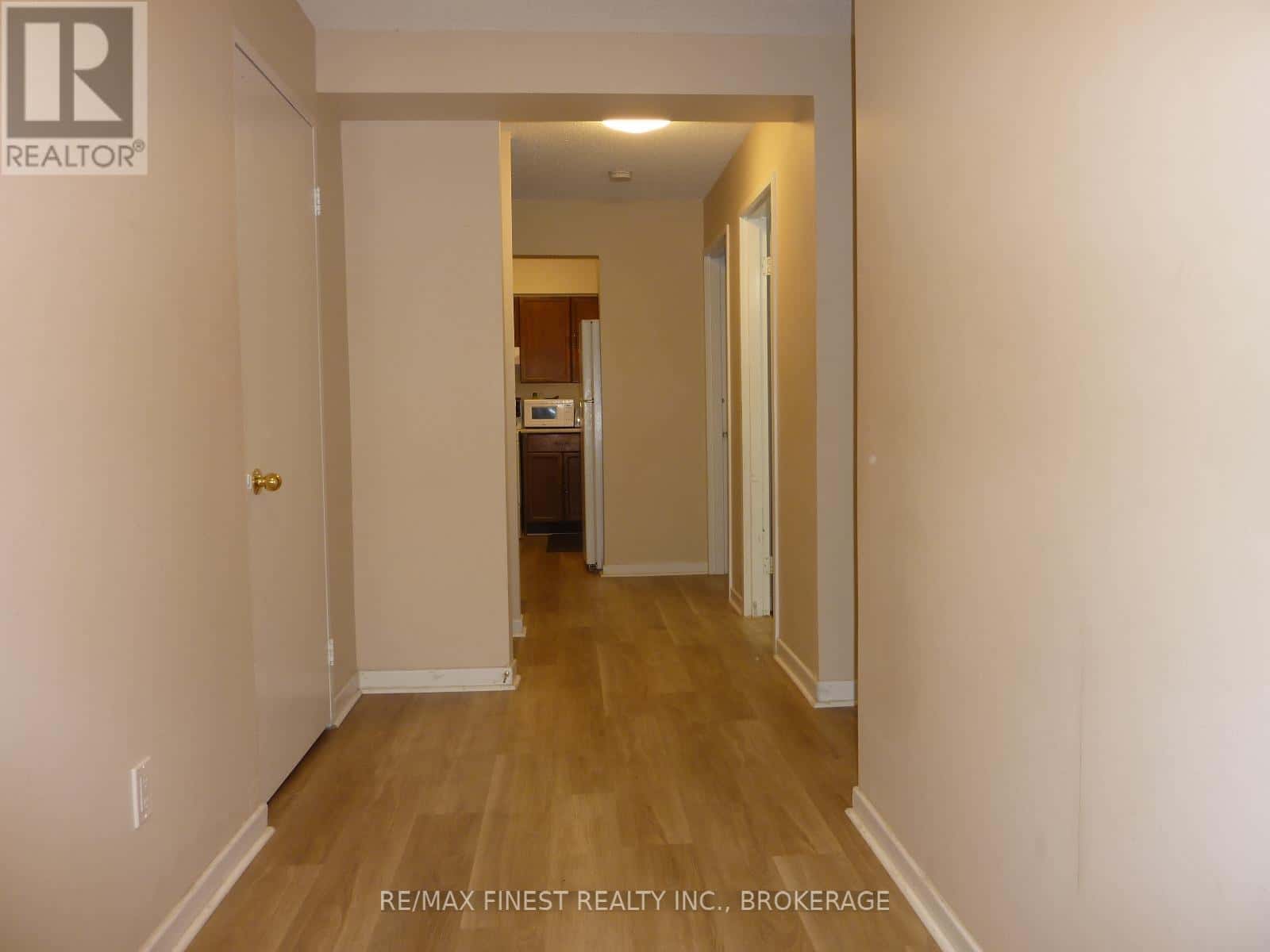 307 - 266 GUTHRIE DRIVE — Kingston (Rideau), Ontario - Photo 2 of 16