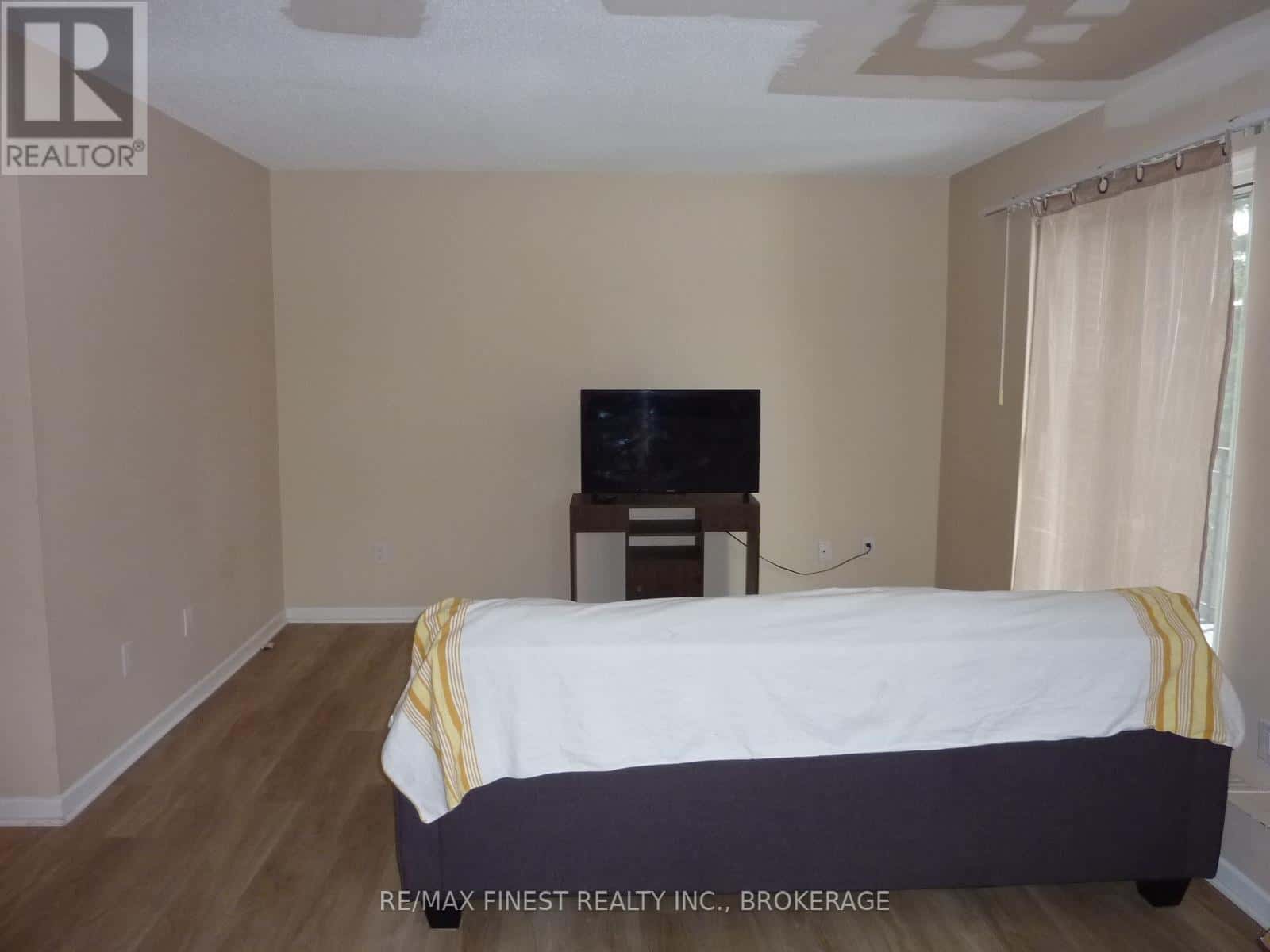 307 - 266 GUTHRIE DRIVE — Kingston (Rideau), Ontario - Photo 4 of 16