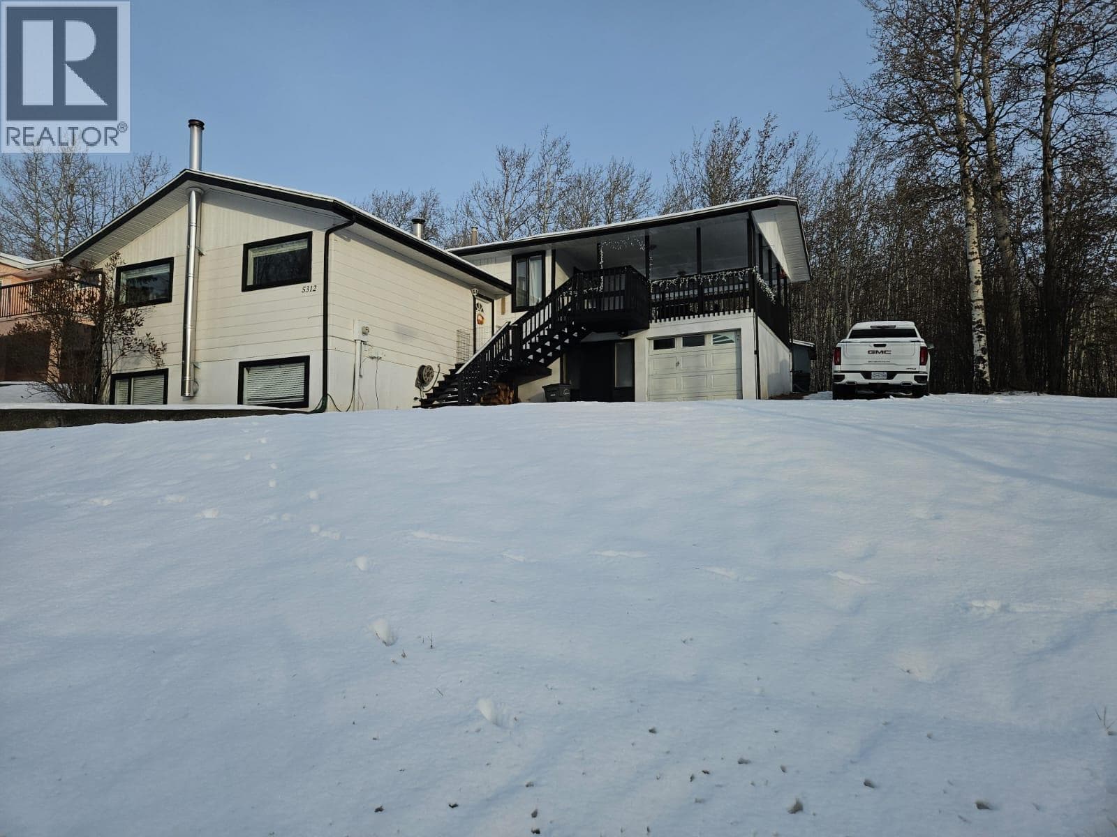 5312 Hillside Avenue NW — Chetwynd, British Columbia - Main photo