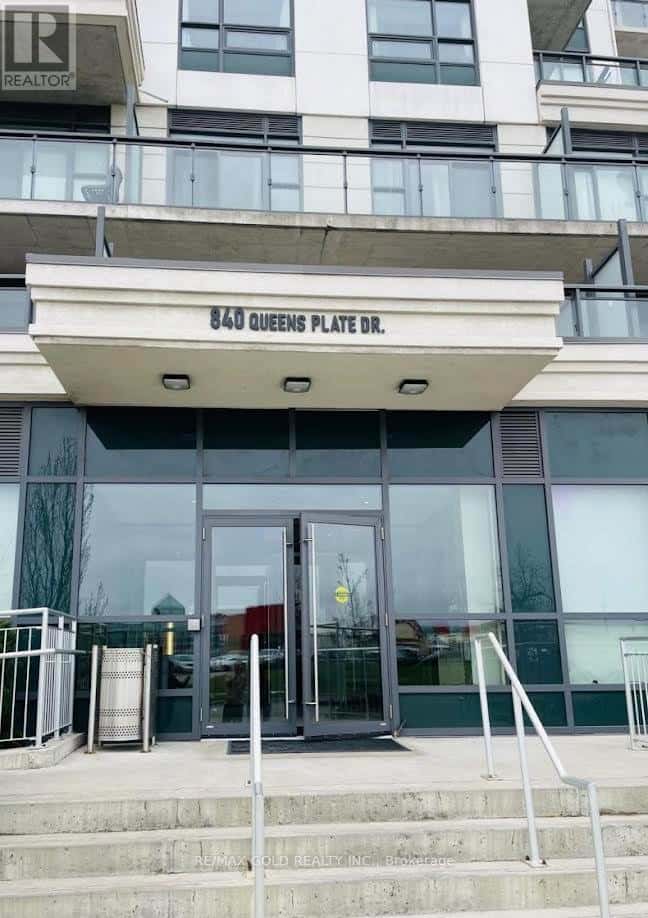 1401 - 840 QUEENS DRIVE — Toronto (Maple Leaf), Ontario - Photo 4 of 23