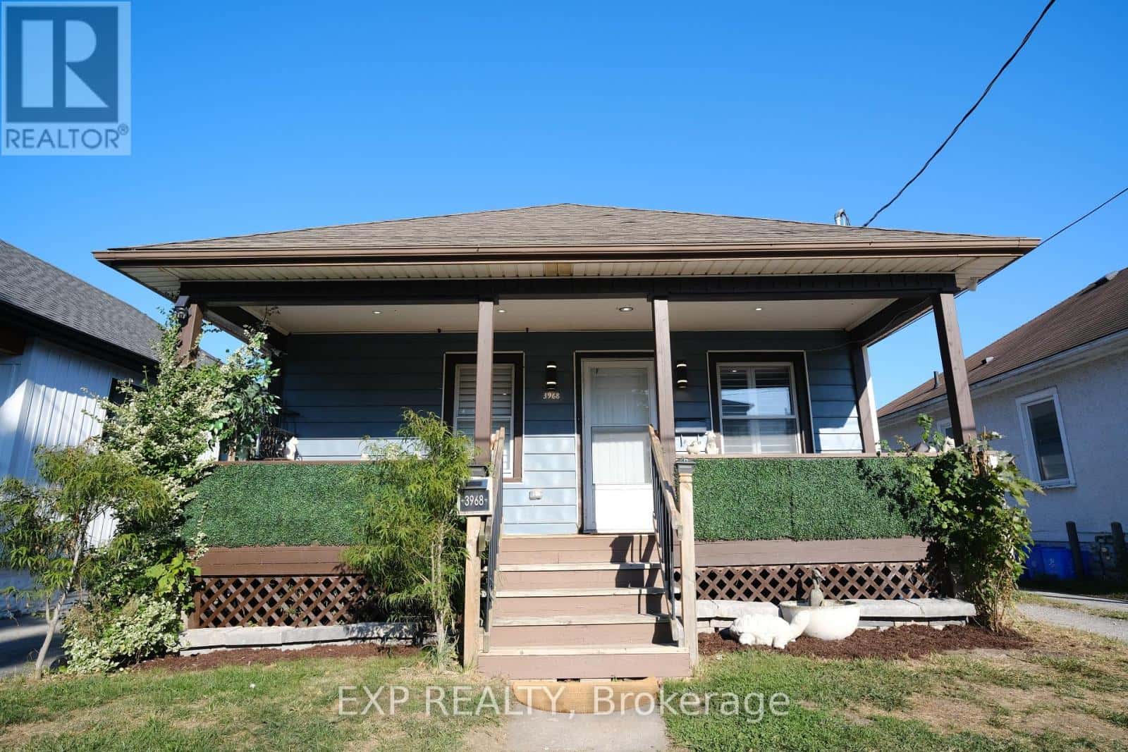 3968 ST PETER STREET E — Niagara Falls (Stamford), Ontario - Photo 3 of 21