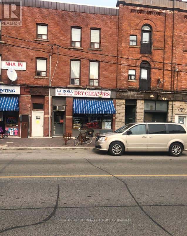 2ND FLOOR - 447 DOVERCOURT ROAD — Toronto (Palmerston-Little Italy), Ontario - Photo 4 of 6