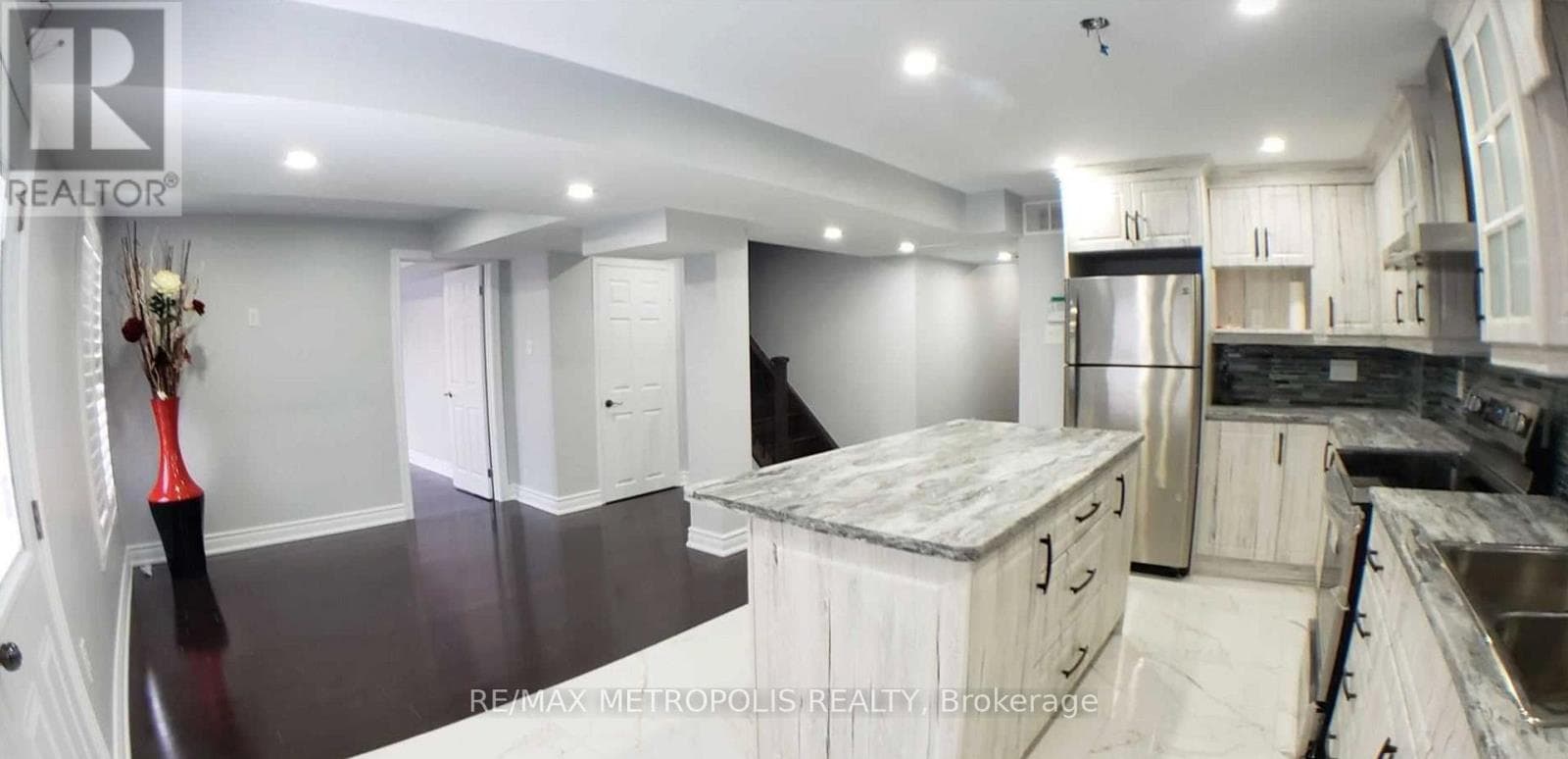 BSMT - 67 WESTGATE AVENUE — Ajax (Central East), Ontario - Main photo