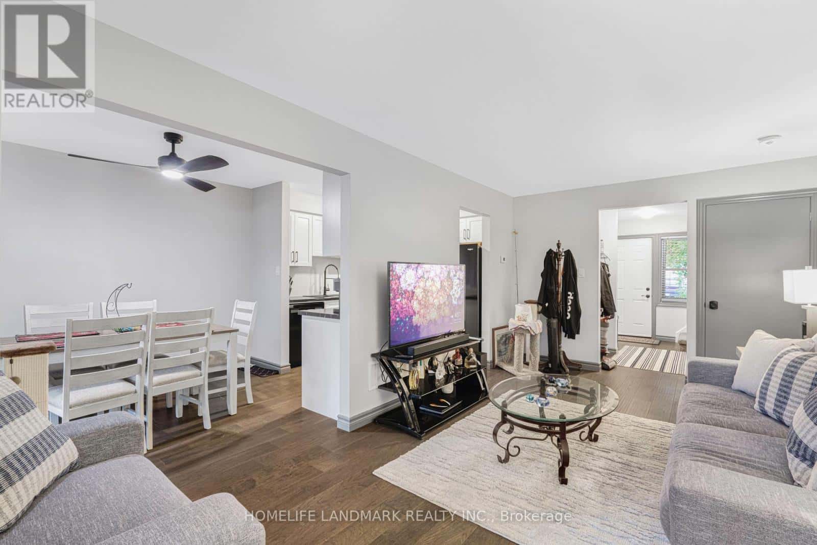 18 - 2185 FAIRCHILD BOULEVARD — Burlington (Tyandaga), Ontario - Photo 3 of 27