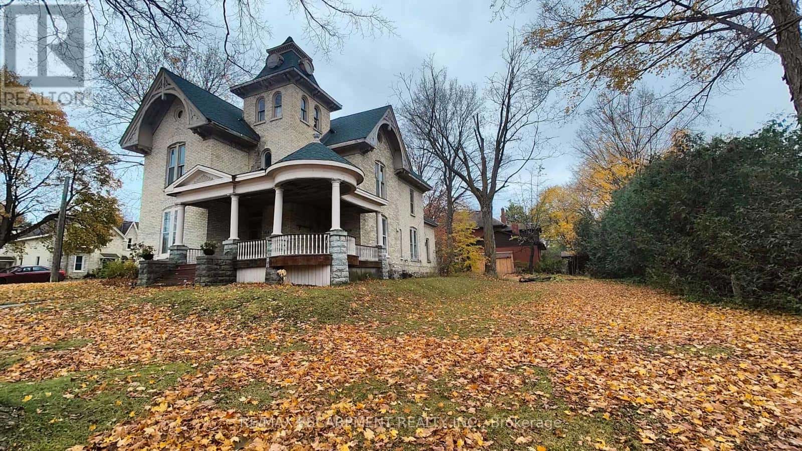 104 PATRICK STREET E — North Huron (Wingham), Ontario - Photo 2 of 17