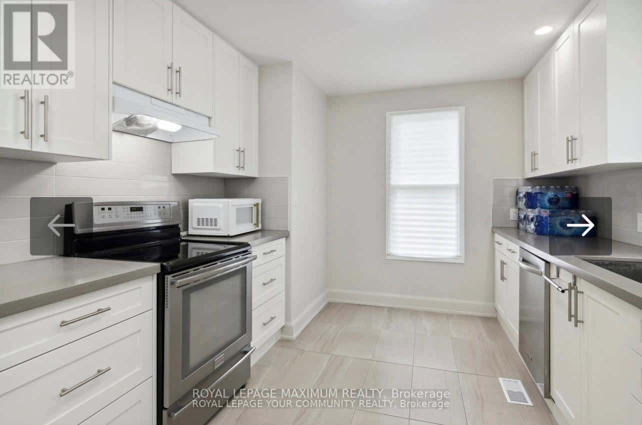 UPPER - 6077 KING ROAD — King (Nobleton), Ontario - Photo 2 of 9