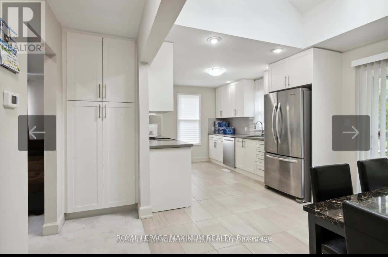 UPPER - 6077 KING ROAD — King (Nobleton), Ontario - Photo 4 of 9