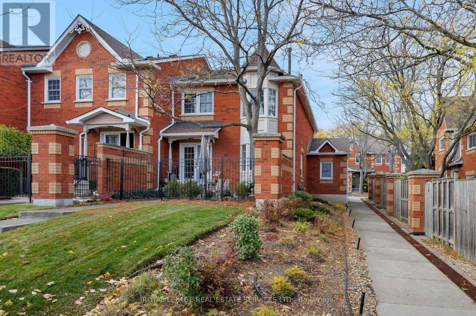 30 - 1415 HAZELTON BOULEVARD — Burlington (Tyandaga), Ontario - Photo 4 of 48