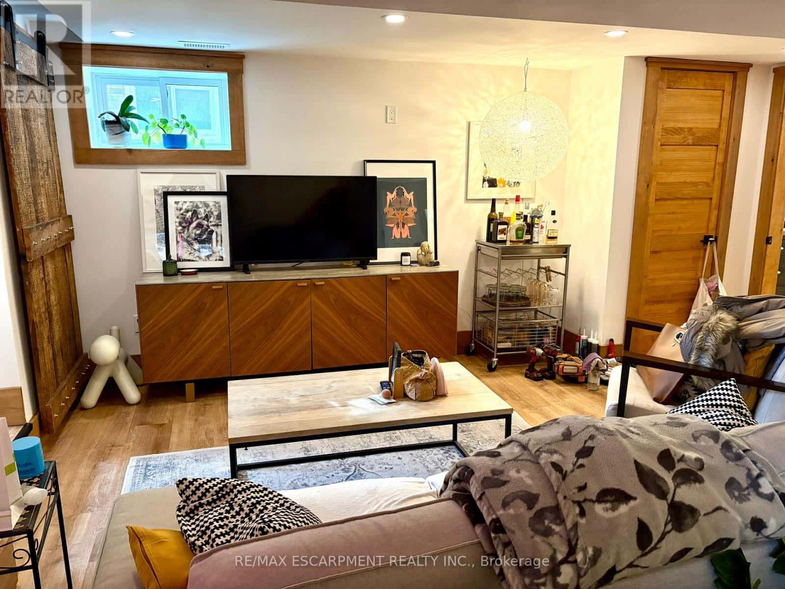 LOWER - 306 WEXFORD AVENUE S — Hamilton (Delta), Ontario - Photo 3 of 22