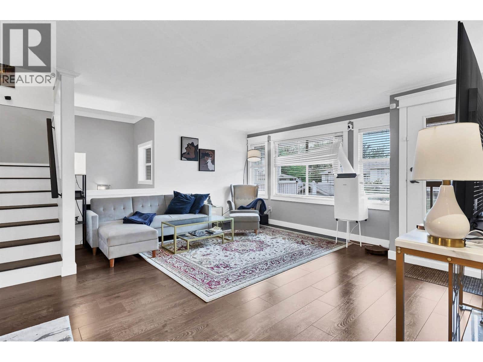 17 22751 HANEY BYPASS - Photo 3 of 25, Maple Ridge, British Columbia