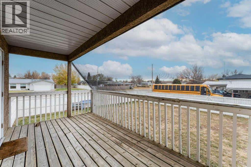 80 S 50 W Culdusac — Raymond, Alberta - Photo 5 of 30