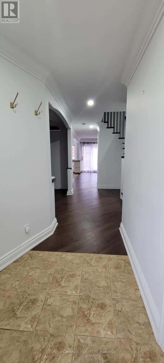 73 DUMFRIES AVENUE — Brampton (Heart Lake West), Ontario - Photo 3 of 35