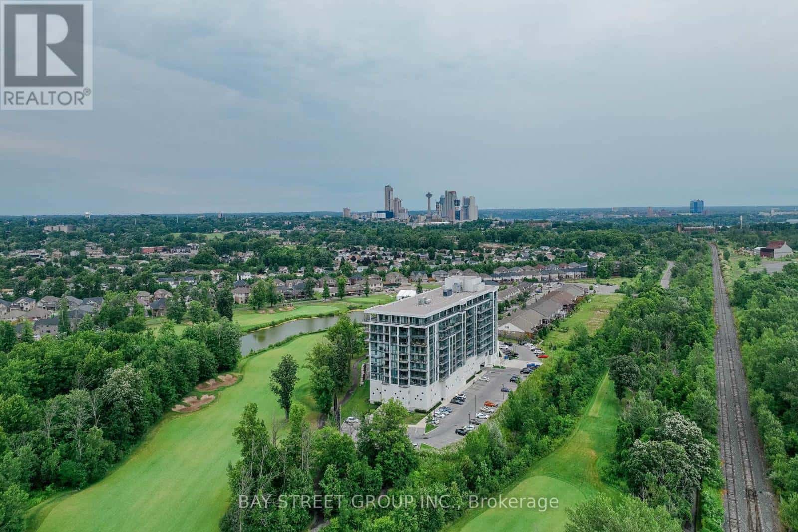 405 - 7711 GREEN VISTA GATE — Niagara Falls (Oldfield), Ontario - Photo 4 of 27