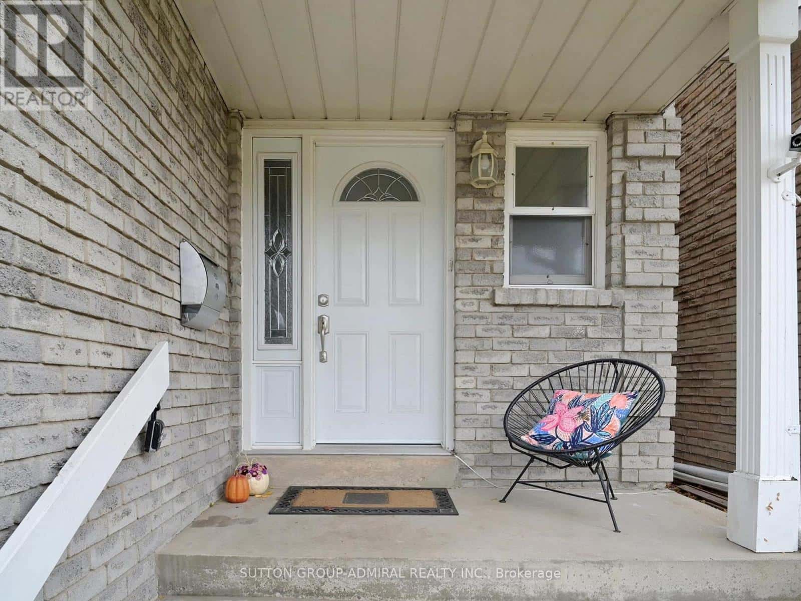 3453 HANNIBAL ROAD — Burlington (Palmer), Ontario - Photo 3 of 50