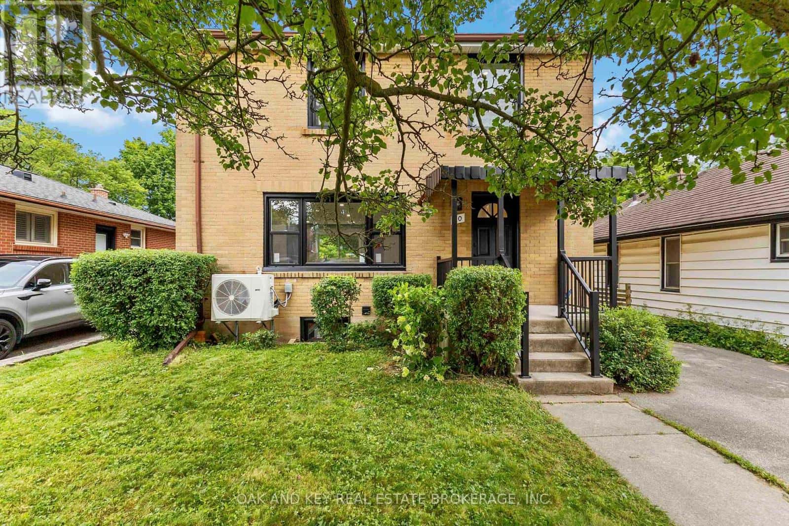 90 JACQUELINE STREET — London South (South I), Ontario - Photo 3 of 48