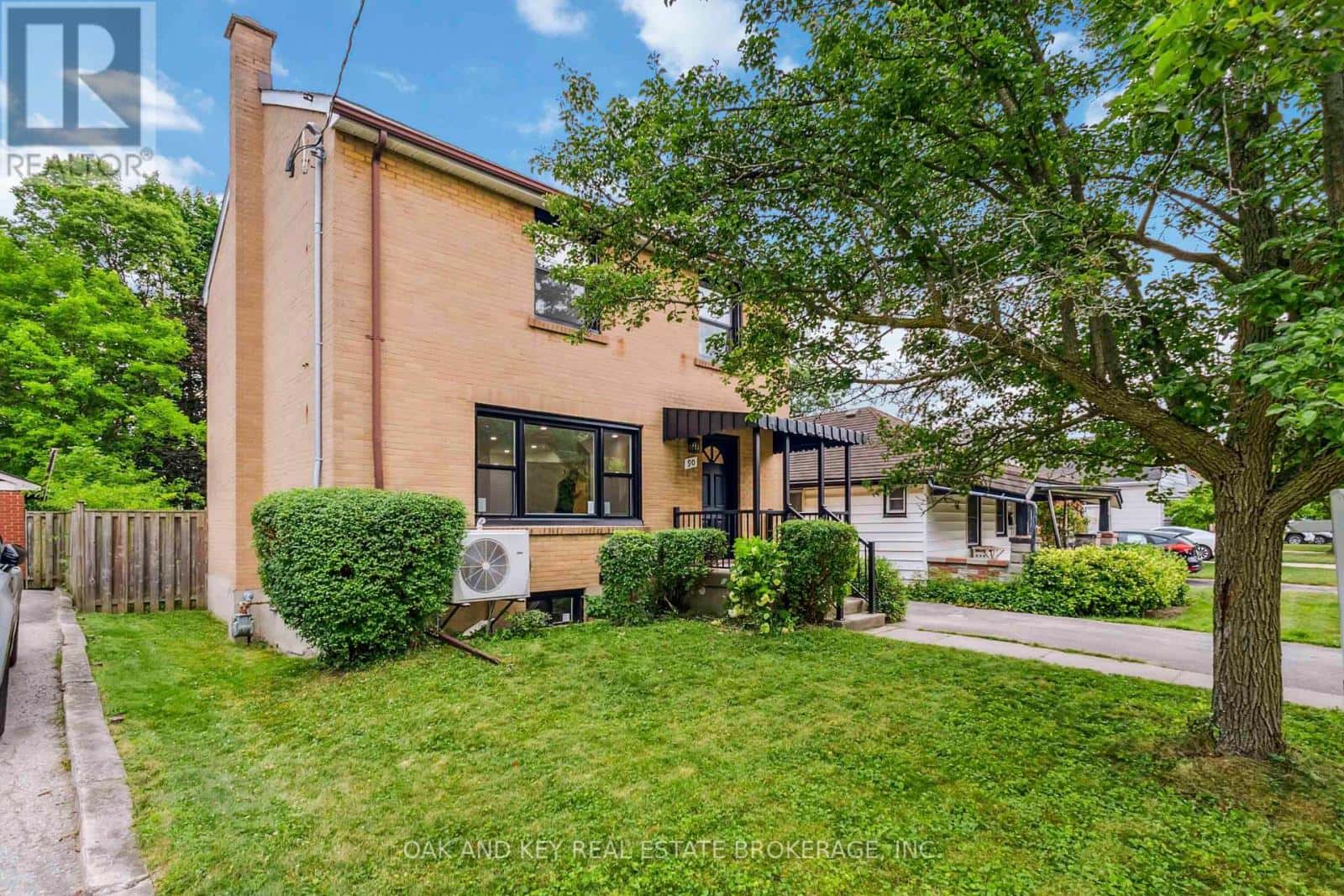 90 JACQUELINE STREET — London South (South I), Ontario - Photo 5 of 48