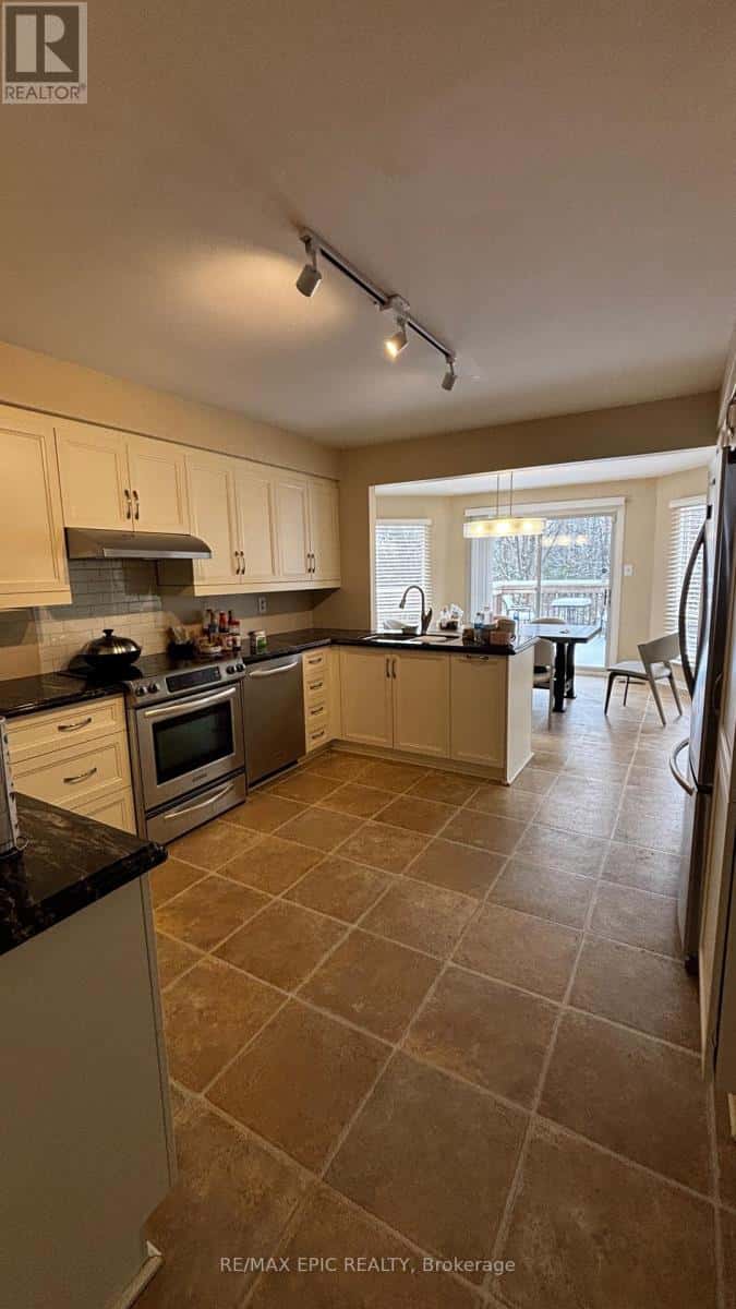 MAIN - 24 CAIRNS DRIVE — Markham (Raymerville), Ontario - Photo 2 of 14