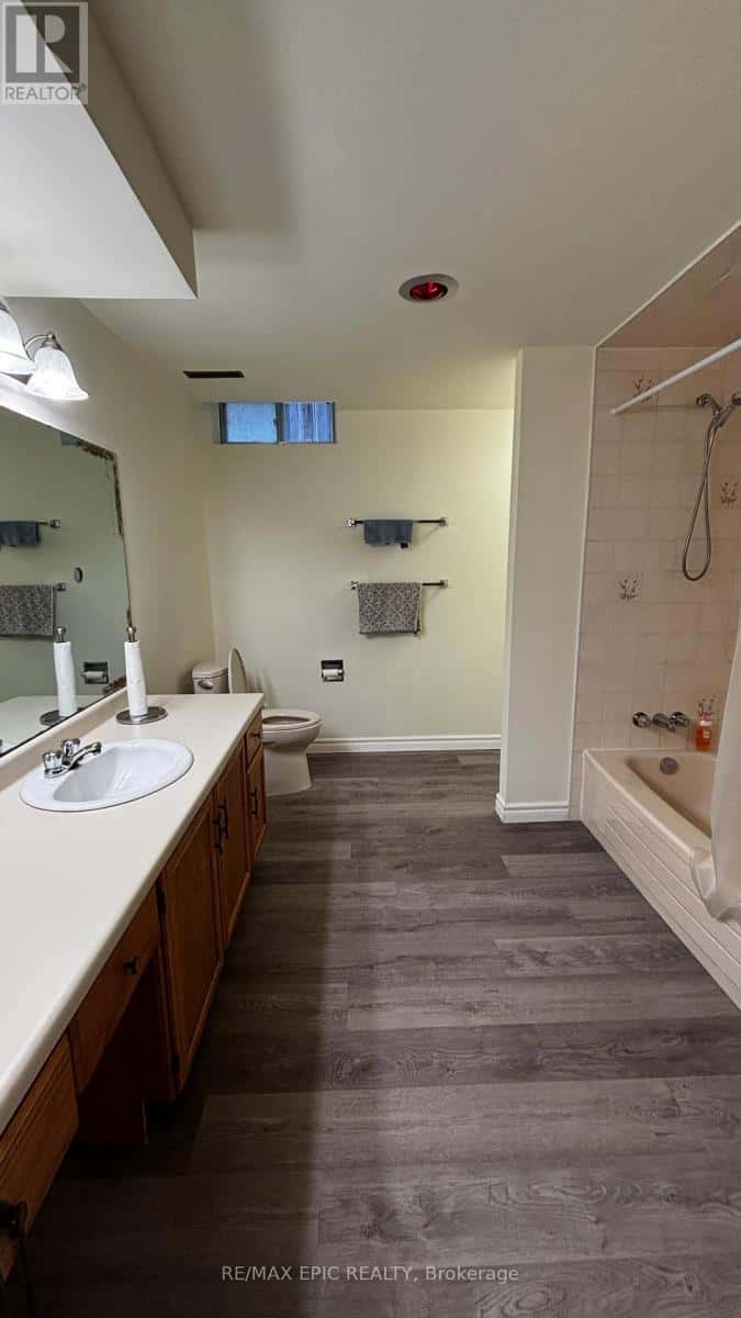 LOWER - 24 CAIRNS DRIVE — Markham (Raymerville), Ontario - Photo 3 of 18