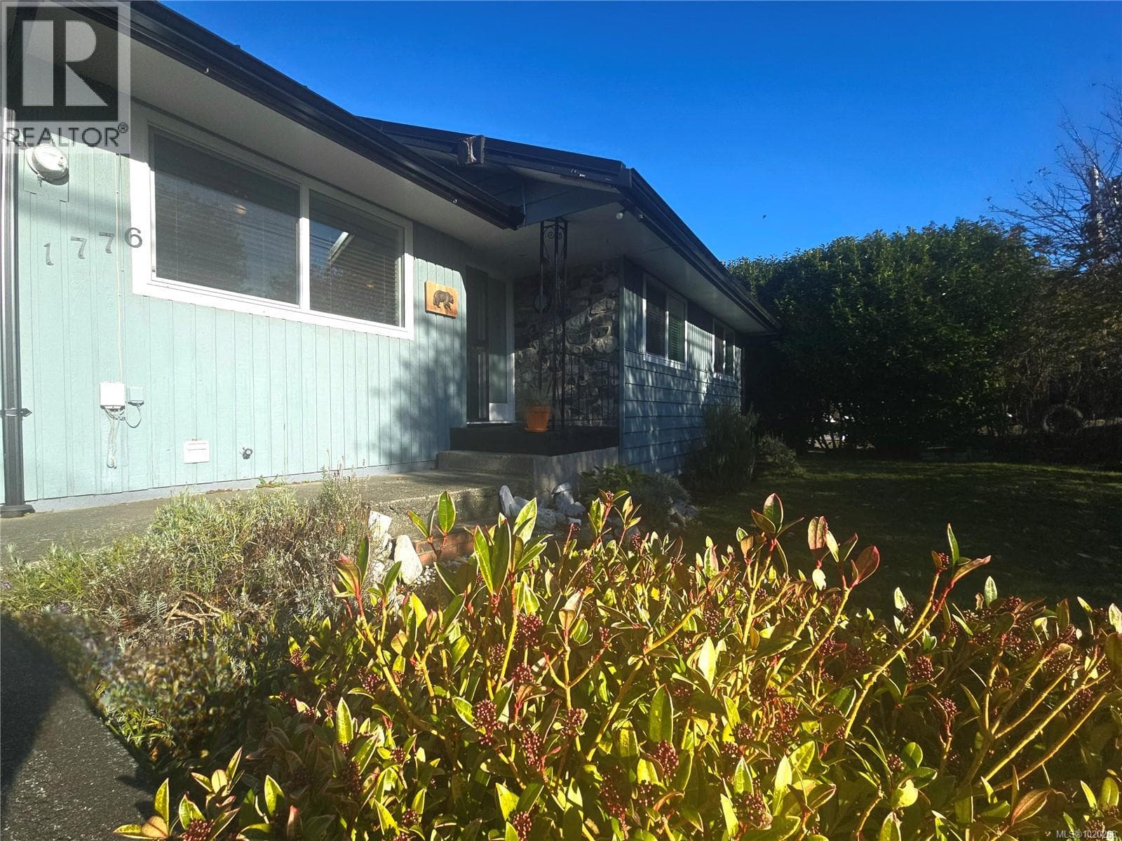 1776 Broughton Blvd — Port McNeill, British Columbia - Main photo