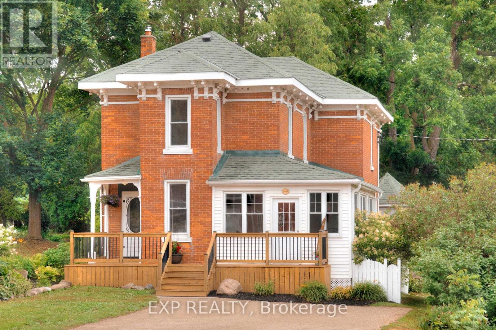 2027 VICTORIA STREET — Howick, Ontario - Main photo