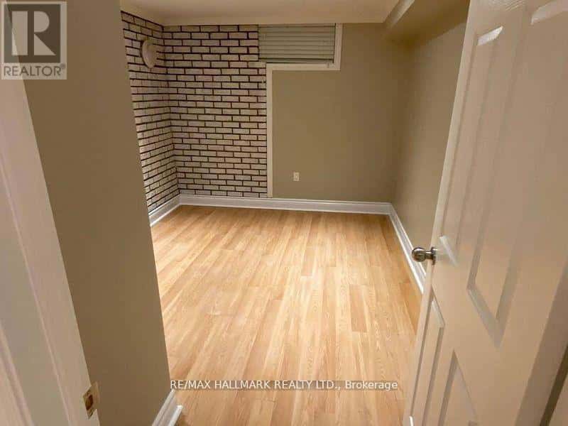 BSMNT - 24 HILLVIEW DRIVE — Newmarket (Bristol-London), Ontario - Photo 4 of 6